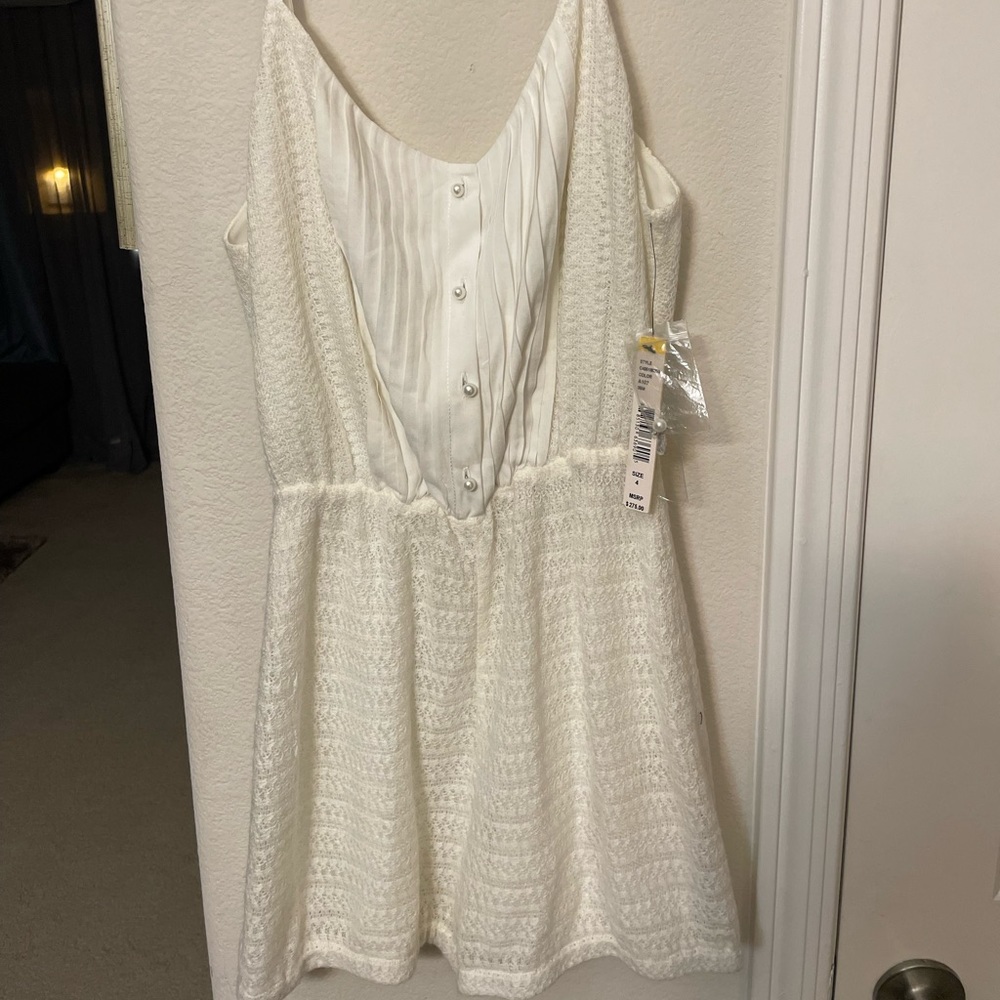 ALICE + OLIVIA